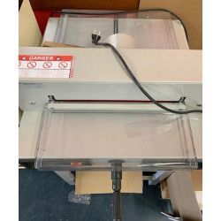 Massicot manuel 4205 sur stand IDEAL