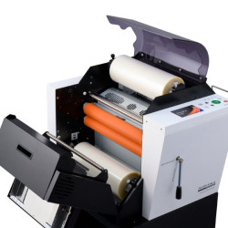 Plastifieuse en continue HLA-2301