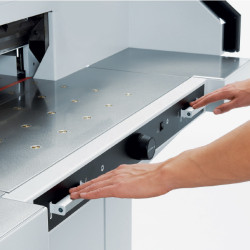 Massicot hydraulique 5560LT avec Table soufflante IDEAL